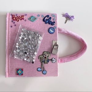 Vintage 2002 bratz velvet purse diary